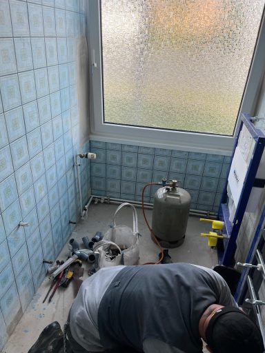 Badezimmer während Sanierungsarbeiten